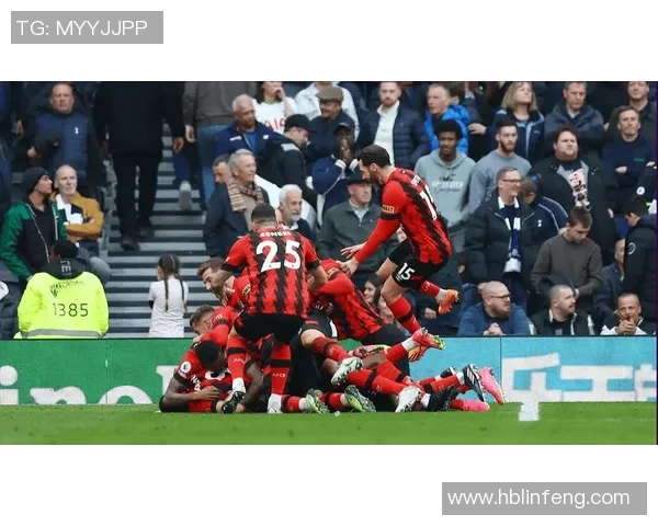 英超惊天冷门里昂顽强逼平曼联全场沸腾